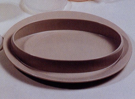 Oval feeder plate